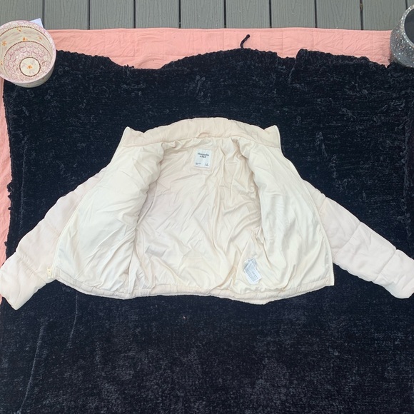 A&F Mini Puffer - Picture 4 of 4